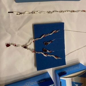 Avon matching necklace earrings and bracelet